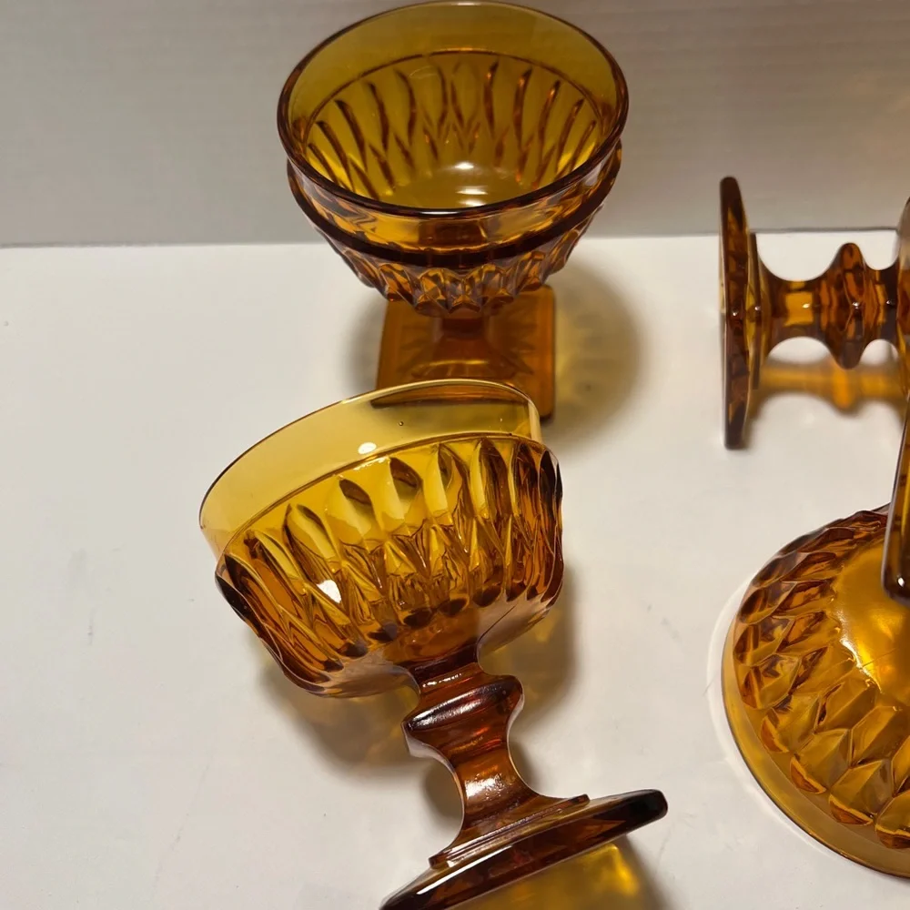 Vintage Indiana Glass‎ Amber Diamond Point Mt Vernon glasses/desert